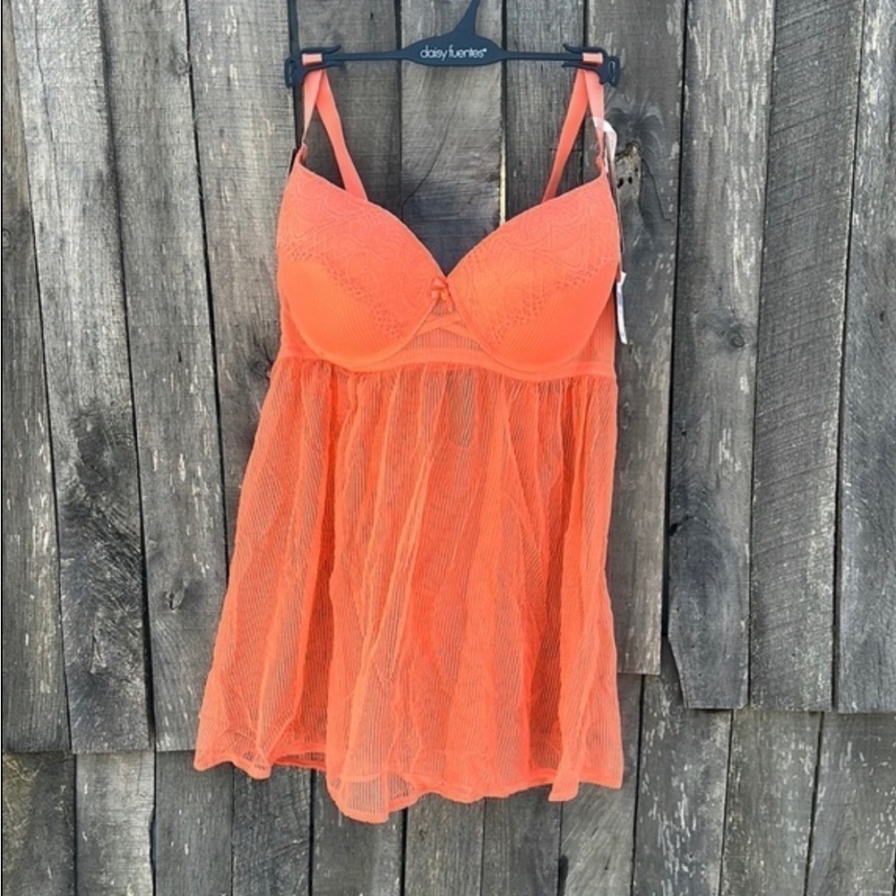 NWT Daisy Fuentes Full Figure Babydoll Set with Matching Thongs!